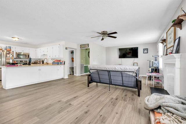 140 Eastbrook Terrace, Roebuck, SC 29376