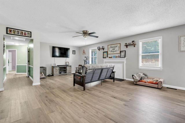 140 Eastbrook Terrace, Roebuck, SC 29376