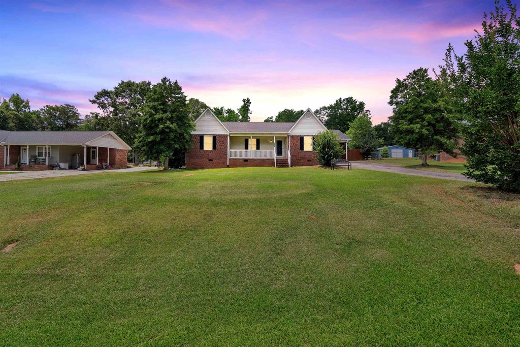 140 Eastbrook Terrace, Roebuck, SC 29376