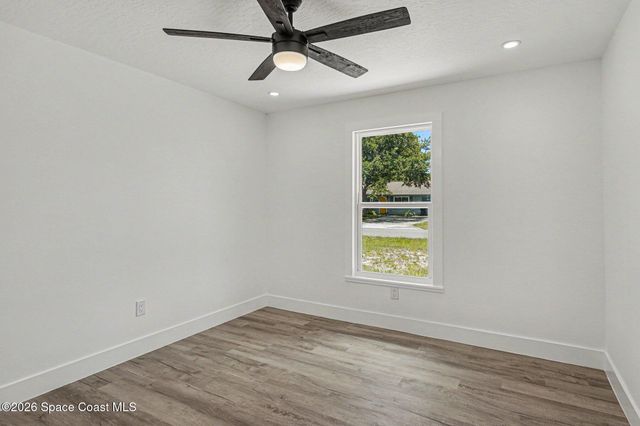 428 Calamondin Avenue NW, Palm Bay, FL 32907