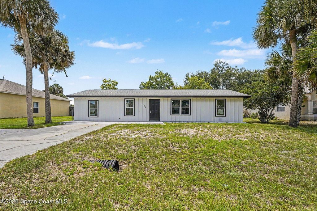 428 Calamondin Avenue NW, Palm Bay, FL 32907