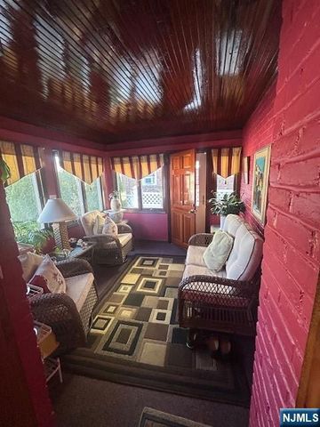 55 Hamilton Road, Teaneck, NJ 07666