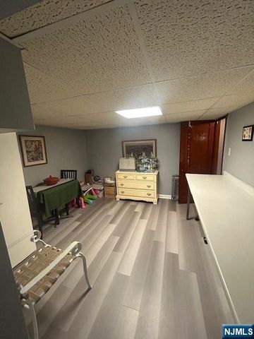 55 Hamilton Road, Teaneck, NJ 07666