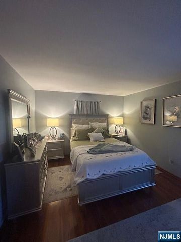 55 Hamilton Road, Teaneck, NJ 07666