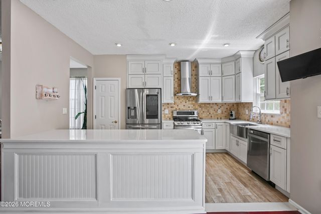 53 Cheyenne Street, Tinton Falls, NJ 07712