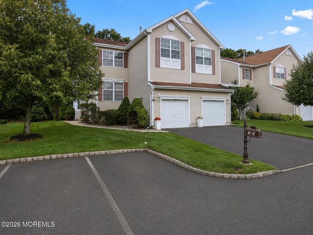 53 Cheyenne Street, Tinton Falls, NJ 07712