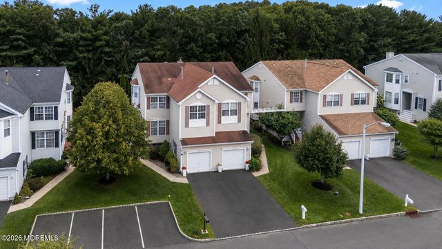 53 Cheyenne Street, Tinton Falls, NJ 07712
