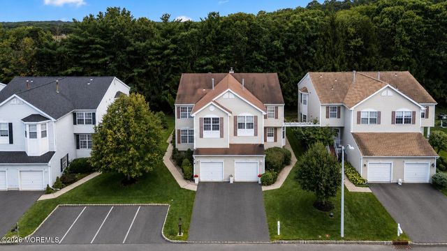 53 Cheyenne Street, Tinton Falls, NJ 07712