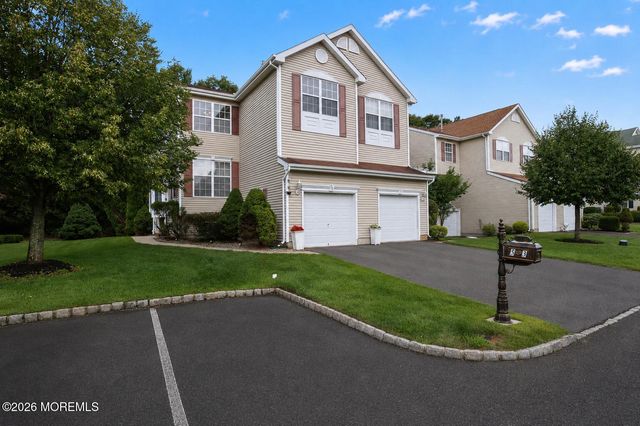 53 Cheyenne Street, Tinton Falls, NJ 07712