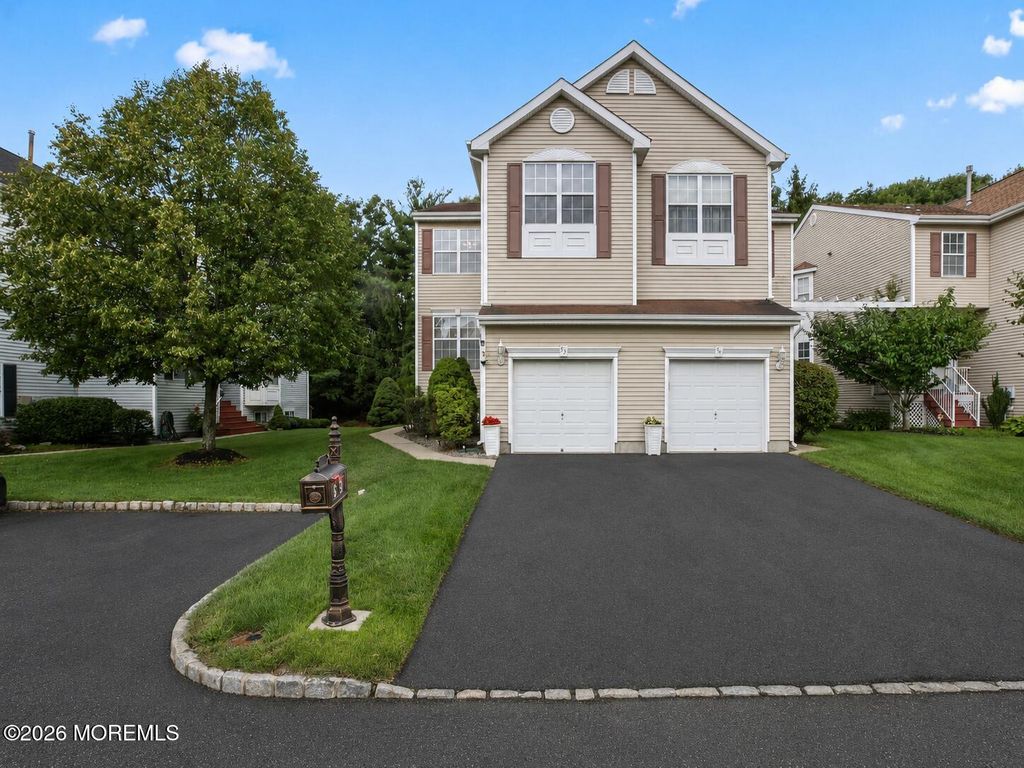 53 Cheyenne Street, Tinton Falls, NJ 07712