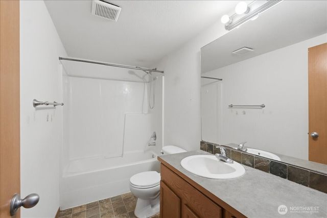 5035 Bowwood Circle NE, Bremerton, WA 98311