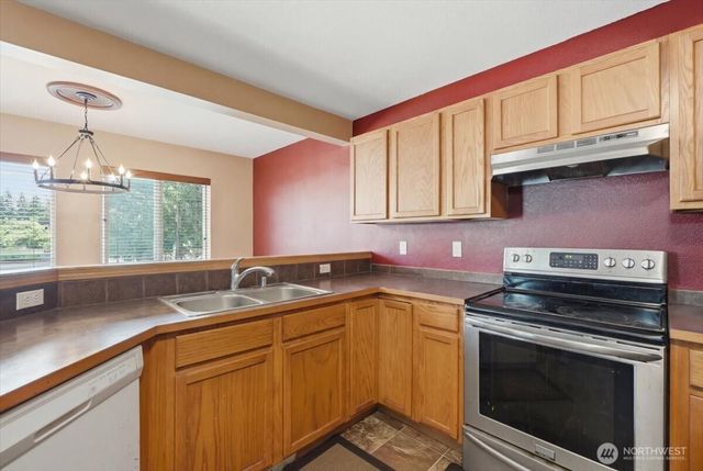 5035 Bowwood Circle NE, Bremerton, WA 98311