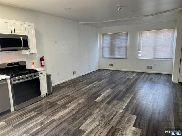 152 Market Street, Garfield, NJ 07026