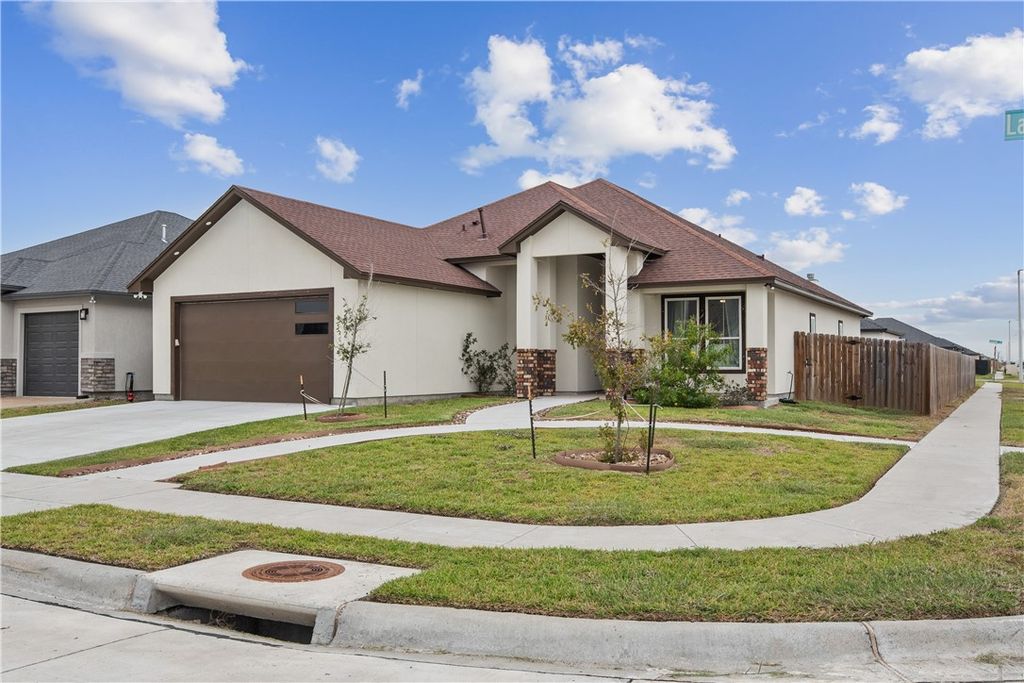 2602 Lady Andrea Dr, Corpus Christi, TX 78415 — photo 3