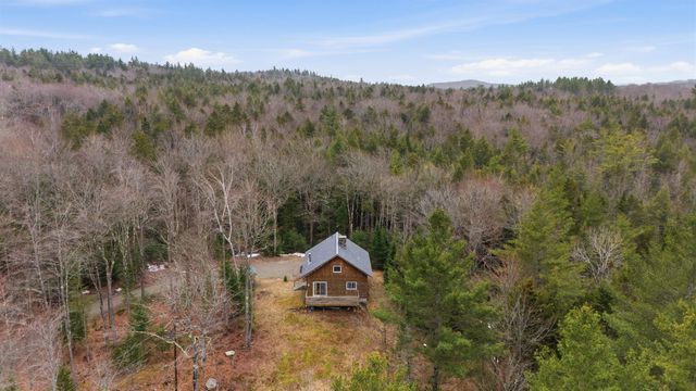 2936 Hapgood Pond Road, Peru, VT 05152