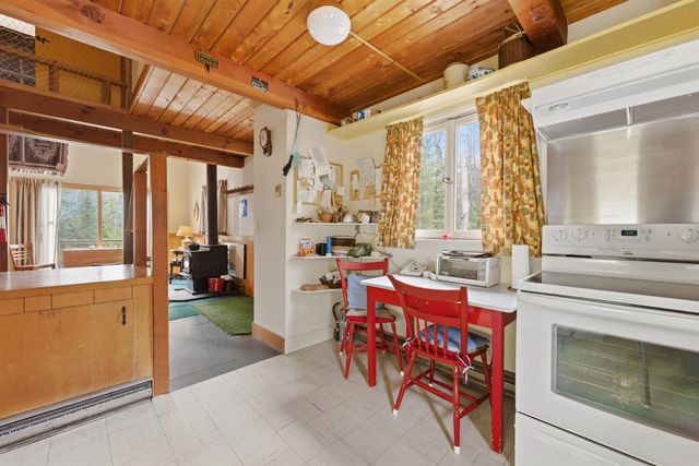 2936 Hapgood Pond Road, Peru, VT 05152