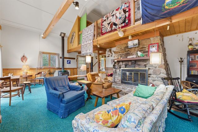 2936 Hapgood Pond Road, Peru, VT 05152