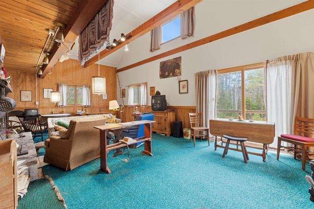 2936 Hapgood Pond Road, Peru, VT 05152