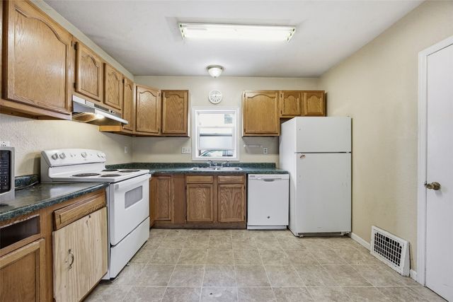 1001 17th Street NE, Cedar Rapids, IA 52402
