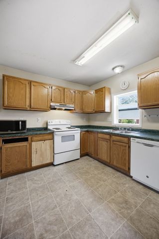 1001 17th Street NE, Cedar Rapids, IA 52402
