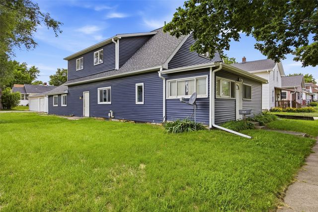 1001 17th Street NE, Cedar Rapids, IA 52402