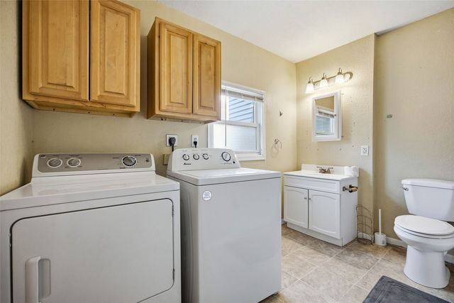 1001 17th Street NE, Cedar Rapids, IA 52402