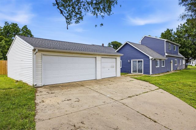 1001 17th Street NE, Cedar Rapids, IA 52402