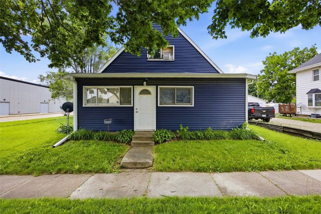 1001 17th Street NE, Cedar Rapids, IA 52402