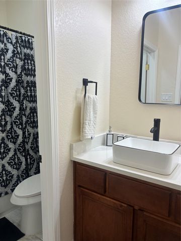 13600 Amber Dawn CT, Manor, TX 78653