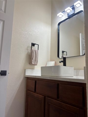 13600 Amber Dawn CT, Manor, TX 78653