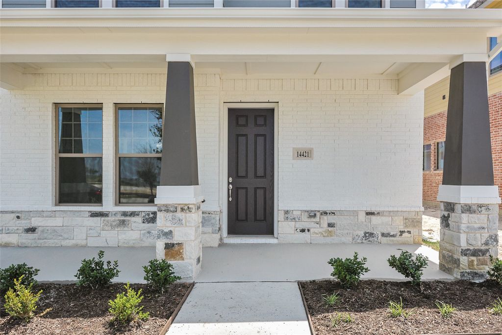 14421 Walsh Avenue, Fort Worth, TX 76008