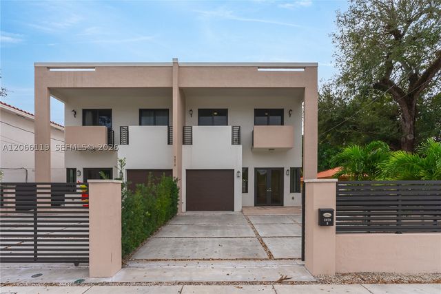 3070 NW 14th St B, Miami, FL 33125