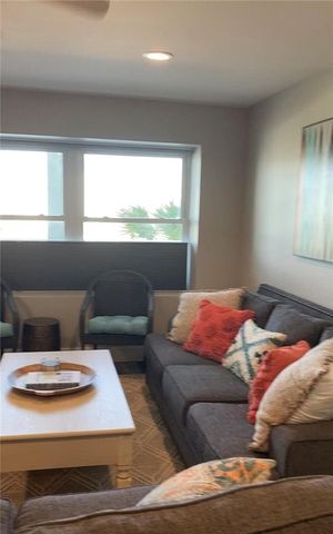 1107 S 11th St B12, Port Aransas, TX 78373