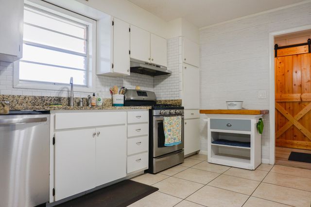 350 NW Barbara Drive, Fort Walton Beach, FL 32548