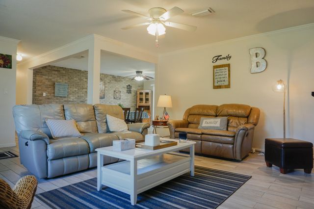 350 NW Barbara Drive, Fort Walton Beach, FL 32548