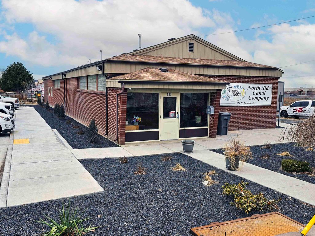 921 N Lincoln, Jerome, ID 83338