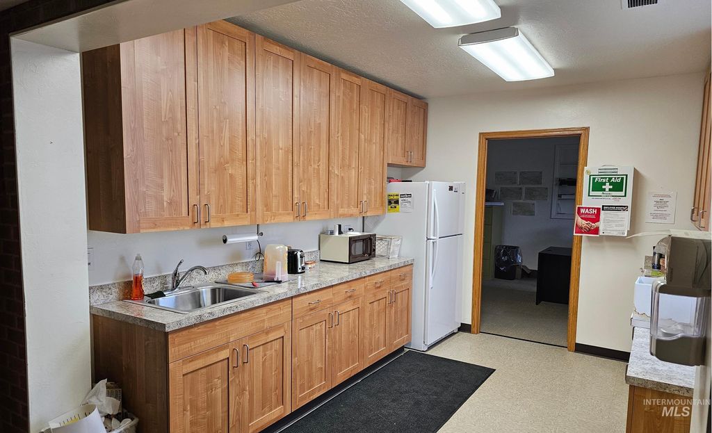 921 N Lincoln, Jerome, ID 83338 photo 6