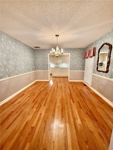 235 Stonehaven Way, Seneca, SC 29672