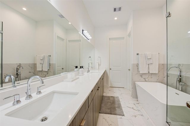 5839 Dolores Street, Houston, TX 77057