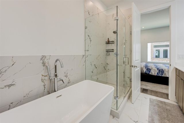 5839 Dolores Street, Houston, TX 77057