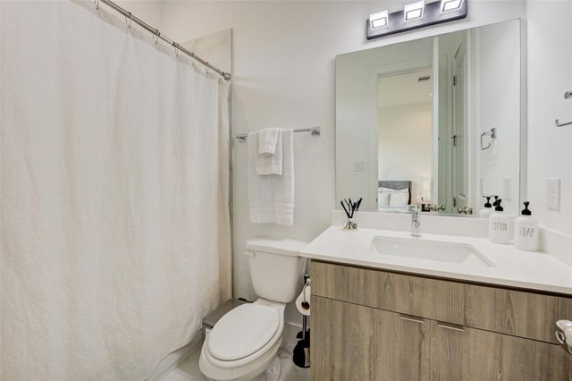 5839 Dolores Street, Houston, TX 77057