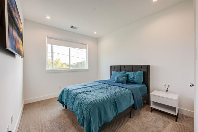 5839 Dolores Street, Houston, TX 77057