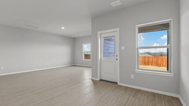 329 DEAF SMITH Street, Fort Worth, TX 76247