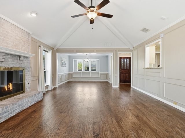 2018 Robin Hill Lane, Carrollton, TX 75007