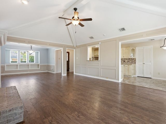 2018 Robin Hill Lane, Carrollton, TX 75007