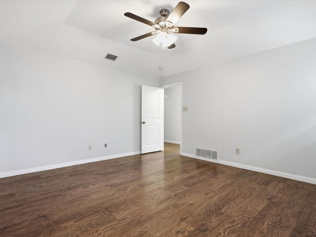 2018 Robin Hill Lane, Carrollton, TX 75007