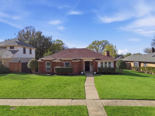 2018 Robin Hill Lane, Carrollton, TX 75007