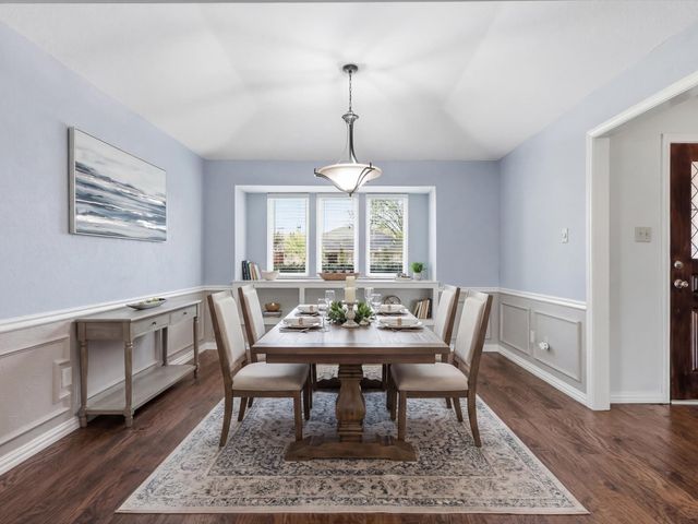 2018 Robin Hill Lane, Carrollton, TX 75007