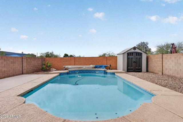 3900 E ROCK Drive, San Tan Valley, AZ 85143