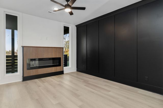 60 Dutch Dr, Clarksville, TN 37043